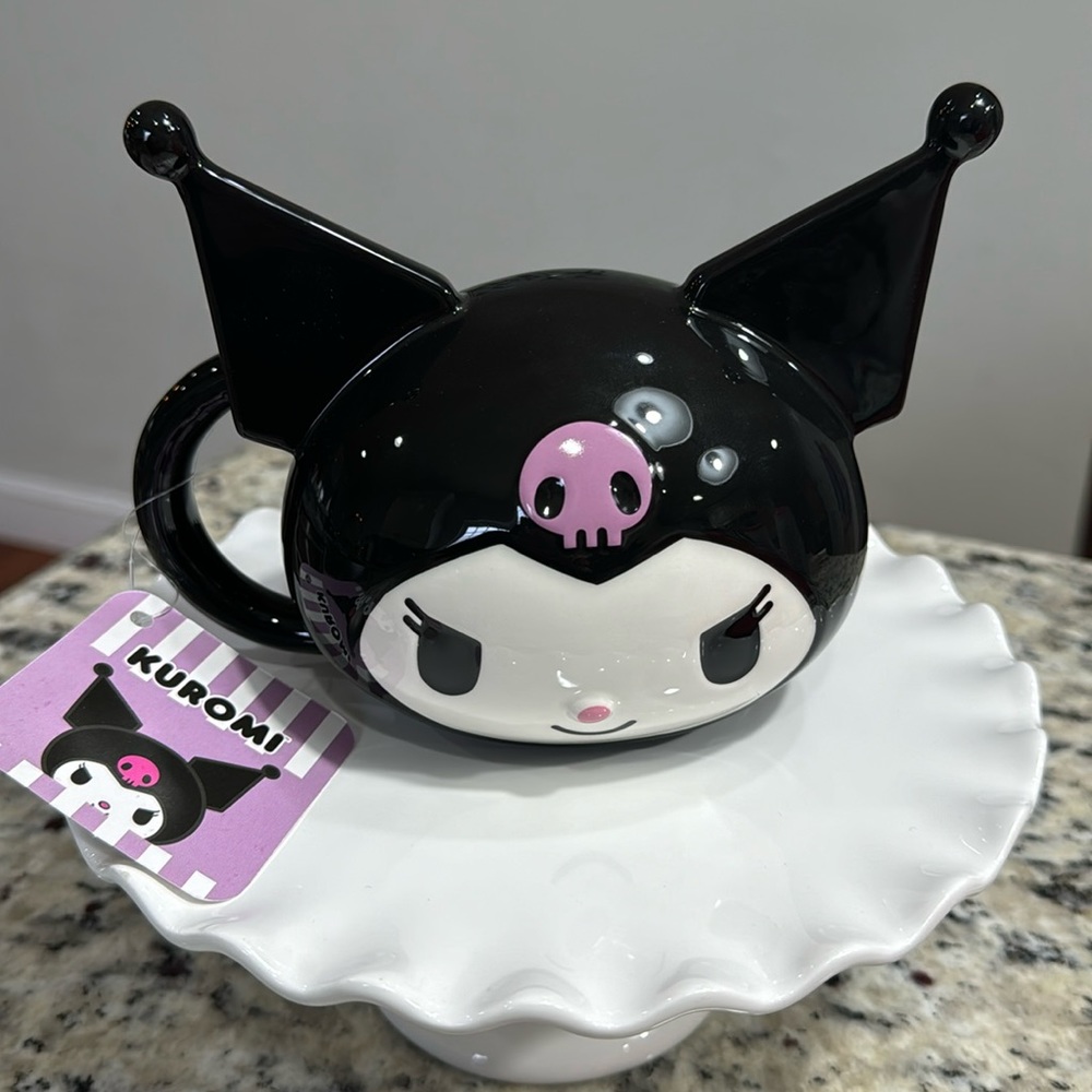SANRIO KUROMI FACE SCULPTED MUG - Picture 3 of 6